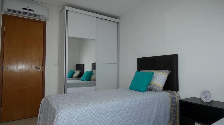 Apto Guarajuba Praia Condominio Porto Smeralda-100 Metros Da Praia Bagian luar foto